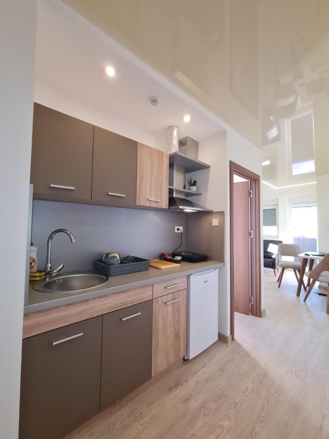 Airport Molko Apartments Surcin Luaran gambar